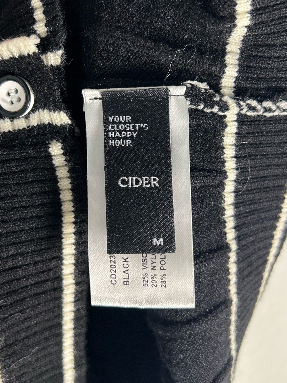 Cider Black Cropped Knit Polo with White Trim - Picture 3 of 3